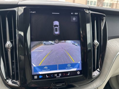 Used 2023 Volvo XC60 T8 Plus image 39