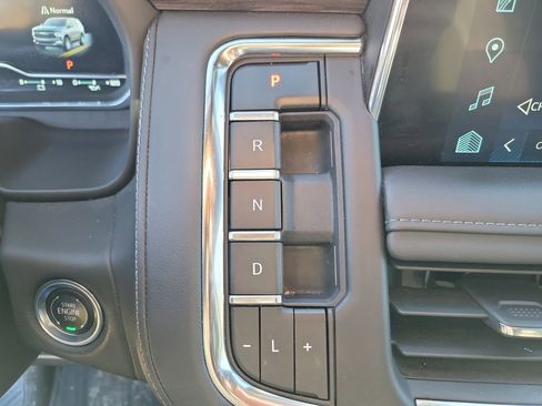 Used 2024 Chevrolet Tahoe LT RWD image 26