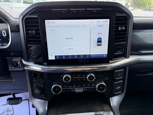 Used 2022 Ford F150 Lariat w/ Equipment Group 502A High AWD/4WD image 10