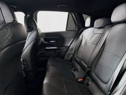 Certified 2025 Mercedes-Benz GLC 350e 4MATIC image 9