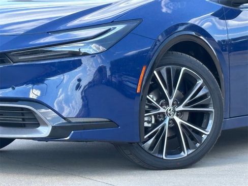 New 2026 Toyota Prius XLE image 2