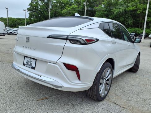 New 2026 Buick Envista Avenir FWD image 23