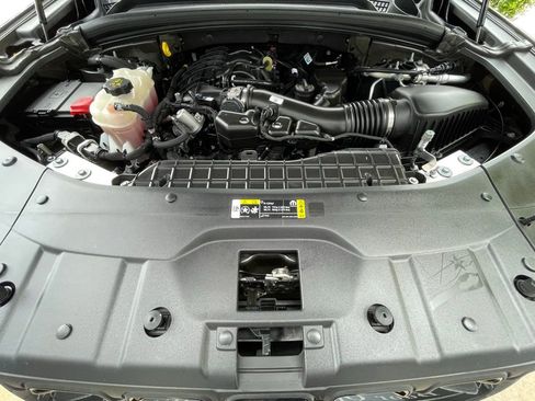 Used 2025 Jeep Grand Cherokee Altitude RWD image 33