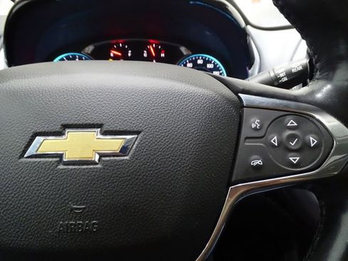 Used 2020 Chevrolet Traverse Premier image 33