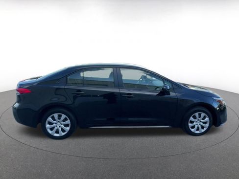 Used 2025 Toyota Corolla LE image 16