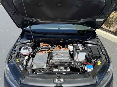 Used 2019 Volkswagen e-Golf SE w/ Driver Assistance Package FWD image 73