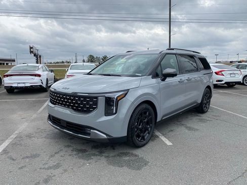 New 2026 Kia Carnival SX image 3