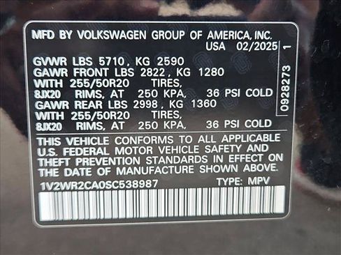 Used 2025 Volkswagen Atlas SE FWD image 25
