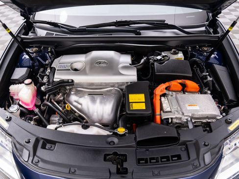 Used 2015 Lexus ES 300h image 28