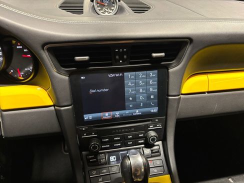 Used 2018 Porsche 911 Carrera S image 31