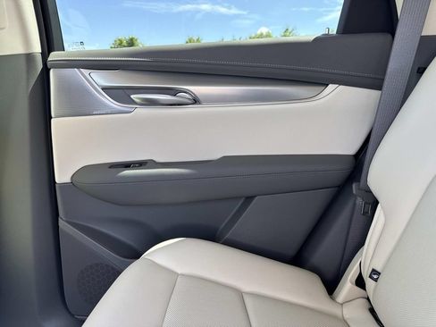New 2026 Cadillac XT5 Premium Luxury w/ Driver Assist Package FWD image 15