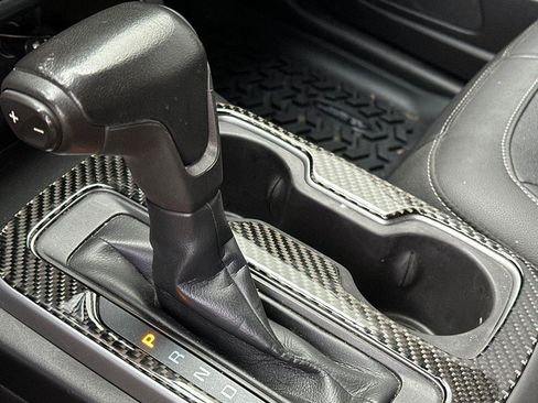 Used 2019 Chevrolet Colorado LT w/ Colorado RST Special Edition image 21