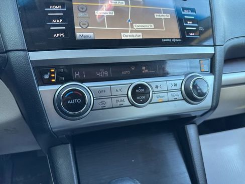 Used 2017 Subaru Outback 2.5i Limited image 38