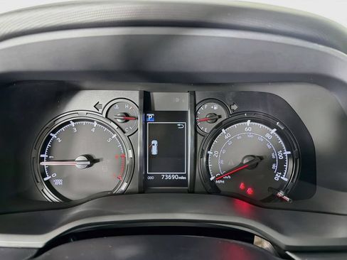 Used 2021 Toyota 4Runner SR5 Premium w/ Moonroof Package RWD image 18