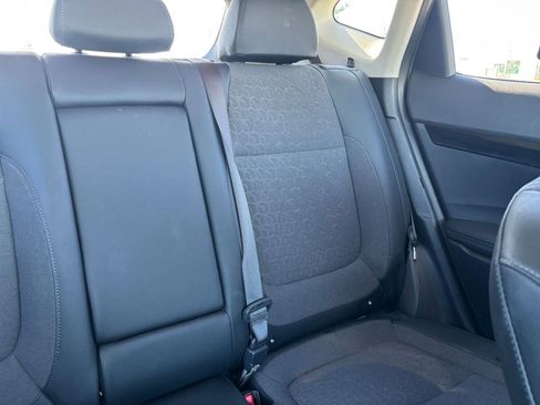 Used 2025 Kia Seltos S image 37