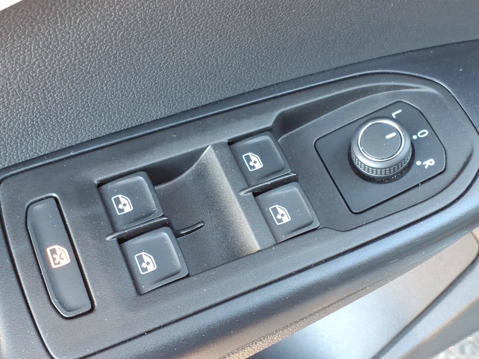 Certified 2026 Volkswagen Taos S FWD image 19