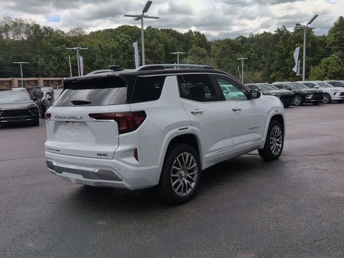 New 2026 GMC Terrain Denali w/ LPO, Floor Liner Package AWD/4WD image 5