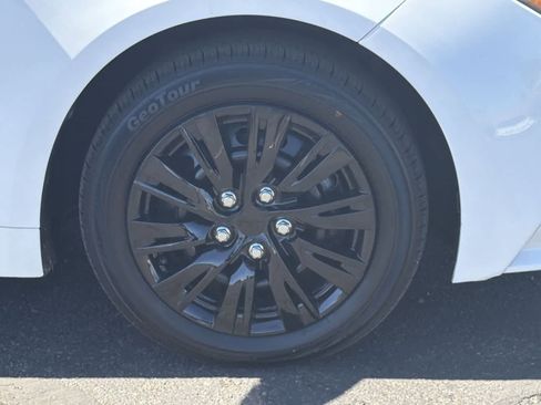 Used 2024 Toyota Corolla LE image 10