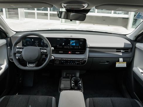 New 2026 Hyundai Ioniq 5 SE AWD/4WD image 12