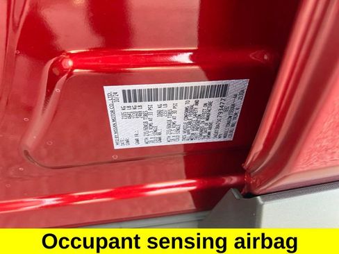 Certified 2025 Nissan Rogue SV image 30