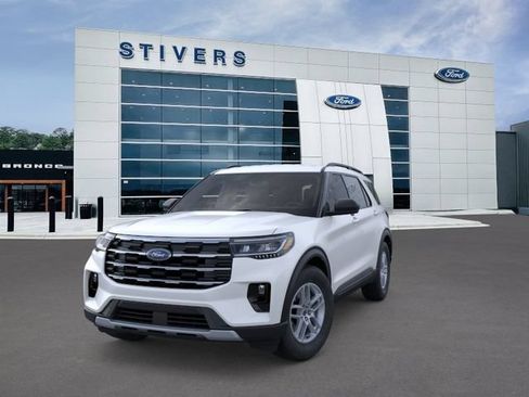 New 2026 Ford Explorer Active w/ Active Comfort Package RWD image 3