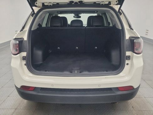 Used 2021 Jeep Compass Limited FWD image 29