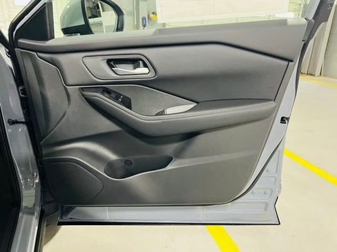 New 2026 Nissan Rogue SV FWD image 32