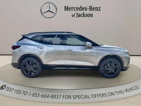Used 2021 Chevrolet Blazer RS w/ Enhanced Convenience Package FWD image 9
