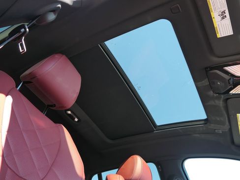 Used 2024 BMW X6 xDrive40i w/ Premium Package image 28