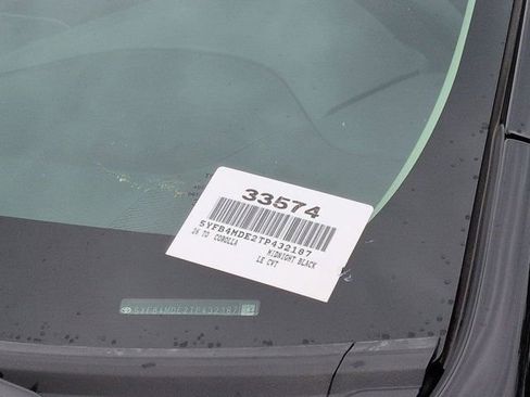 Used 2026 Toyota Corolla LE FWD image 18