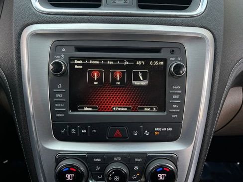 Used 2016 GMC Acadia SLT image 24