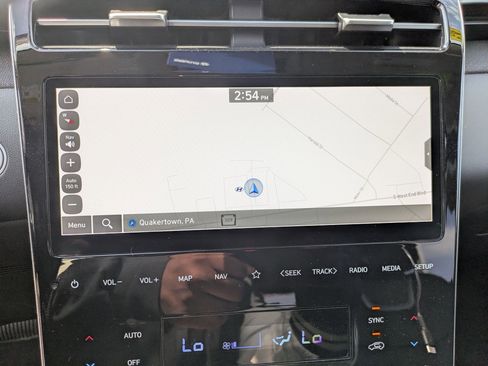Certified 2023 Hyundai Tucson Limited AWD/4WD image 18