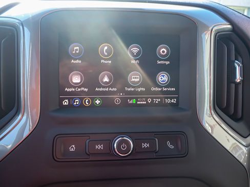 Used 2025 Chevrolet Silverado 2500 Custom w/ Custom Value Package image 16