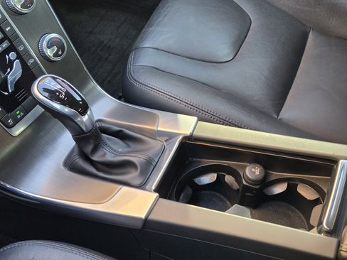 Used 2016 Volvo V60 T5 Premier image 31