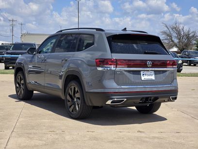 New 2026 Volkswagen Atlas SE