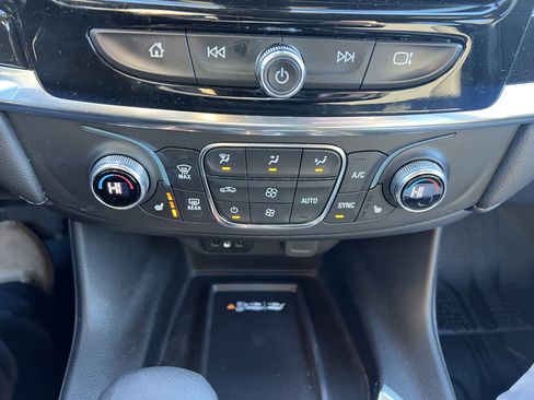 Certified 2023 Chevrolet Traverse LT w/ LPO, Floor Liner Package image 26