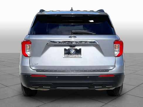 Used 2022 Ford Explorer XLT RWD image 10