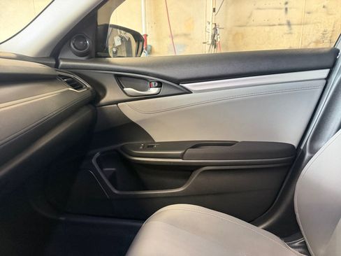 Used 2017 Honda Civic EX image 35