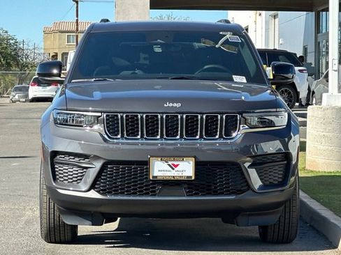 New 2025 Jeep Grand Cherokee Laredo X RWD image 12