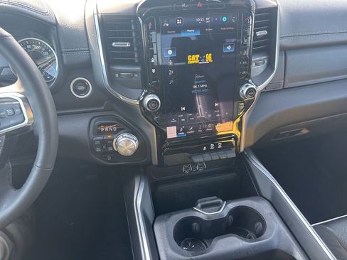 Used 2025 RAM 1500 Laramie image 10