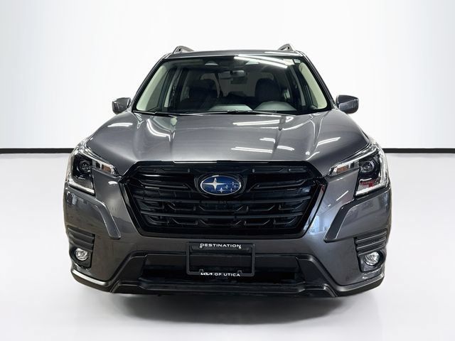Used 2024 Subaru Forester Premium AWD/4WD image 2