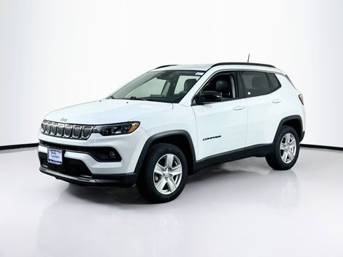 Used 2022 Jeep Compass Latitude AWD/4WD image 1