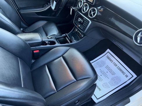 Used 2014 Mercedes-Benz CLA 250 image 19