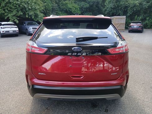Used 2022 Ford Edge SEL w/ Convenience Package image 4