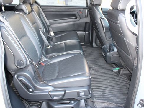 Used 2024 Honda Odyssey Elite image 18