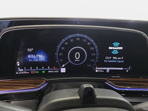 Used 2024 Cadillac Escalade Premium Luxury image 19