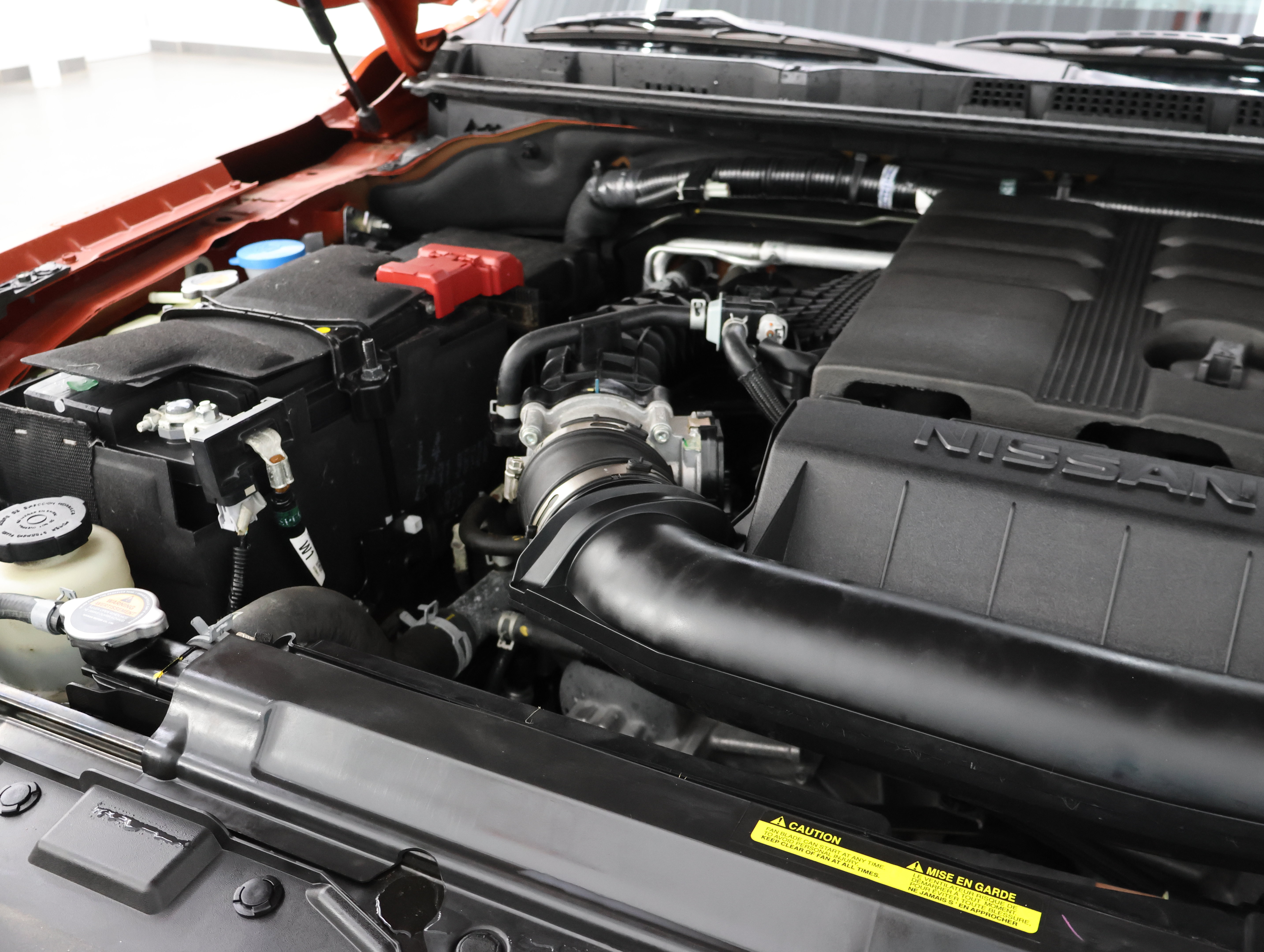 Used 2025 Nissan Frontier PRO-4X AWD/4WD image 18