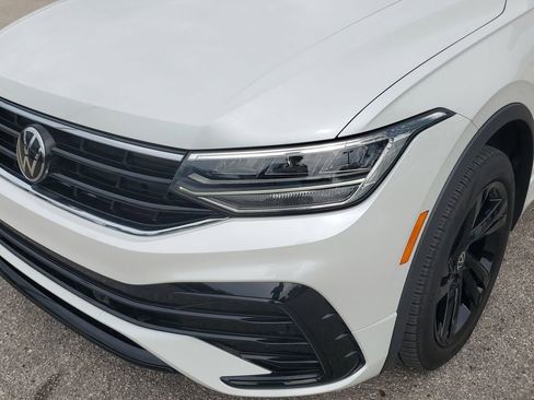 Certified 2023 Volkswagen Tiguan SE R-Line FWD image 12