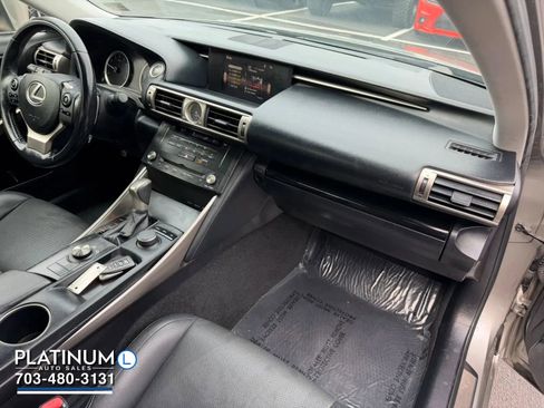 Used 2015 Lexus IS 250 RWD image 11