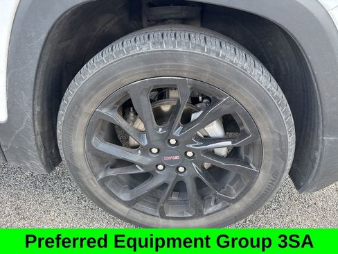Used 2023 GMC Terrain SLE w/ Driver Convenience Package FWD image 2